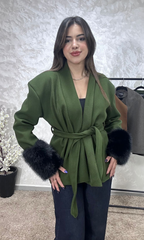 Manteau Court Cache-Cœur à Fourrure