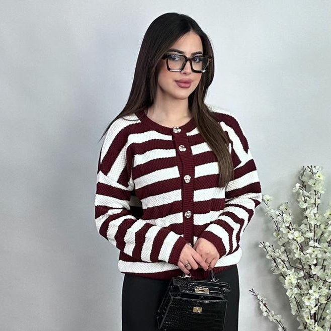 Cardigan Doux Rayé – Look Chic & Confortable