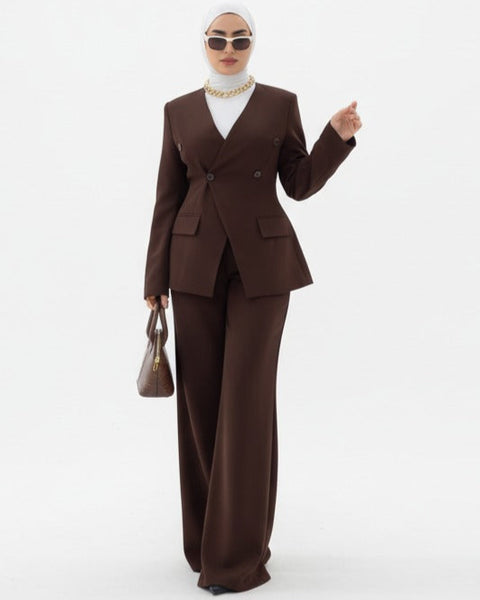 Tailleur femme chic – Veste cintrée & pantalon large