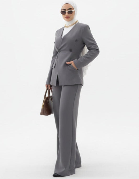 Tailleur femme chic – Veste cintrée & pantalon large